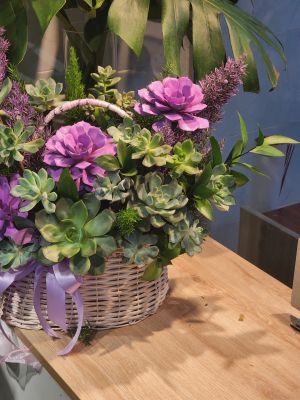 GIỎ HOA SEN ĐÁ TÍM - VẺ ĐẸP THANH TAO & Ý NGHĨA TRƯỜNG TỒN